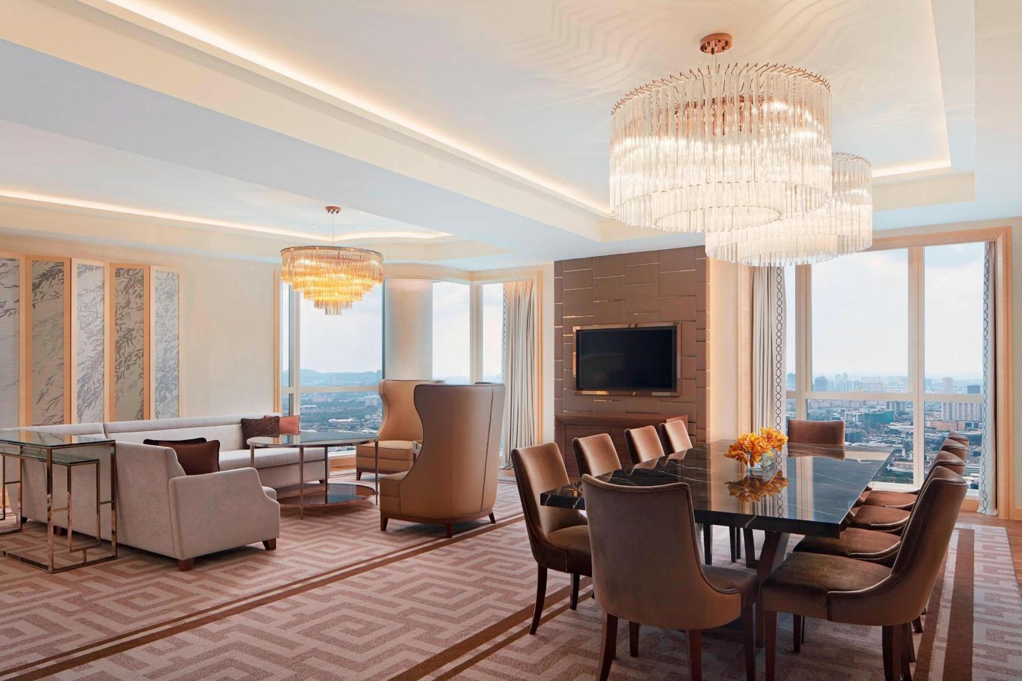 Sheraton Petaling Jaya Hotel Kültér fotó The Westin Club Lounge at Westin Hyderabad